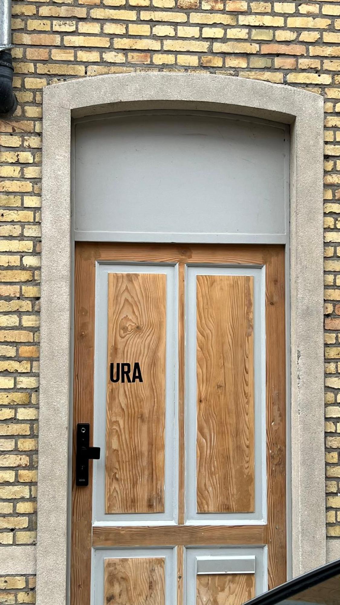 Ura City Center Brugge Экстерьер фото